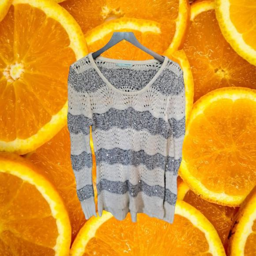 Maurices White and Gray Striped Sweater with Sequin Size‎ Large